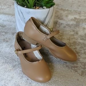 Brand new nude tap shoes never worn. Size 8
